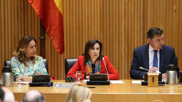 La ministra de Defensa, Margarita Robles, durante la Comisión de Defensa.