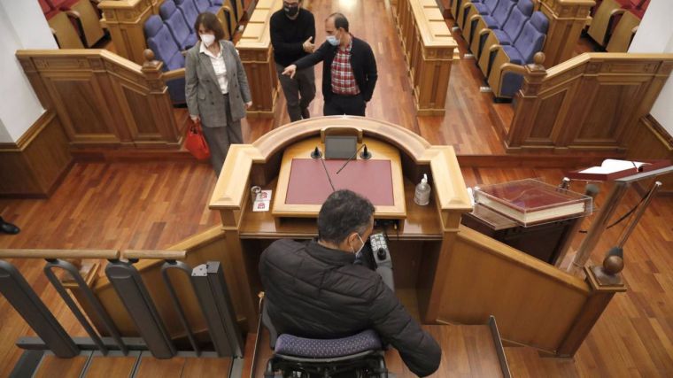 Las Cortes regionales afianzan su compromiso con la accesibilidad: 'No nos va a faltar voluntad para seguir avanzando' 