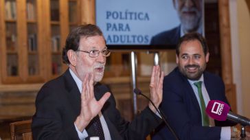 Rajoy, "muy contento" por el resultado en Andalucía, cree que el electorado ha dado "una bofetada a partidos populistas" 