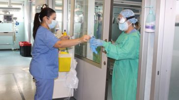 Se mantiene estable el número de pacientes COVID ingresados en UCI en los hospitales de Castilla-La Mancha en la última semana