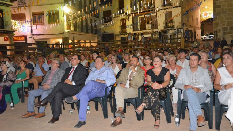 Cristina Cebas celebra con La Puebla de Montalbán la recuperación de sus fiestas del Cristo de la Caridad