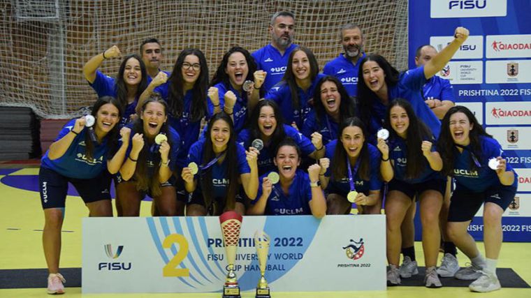 Los equipos de la UCLM, plata y bronce en la Copa del Mundo Universitaria de Balonmano 2022