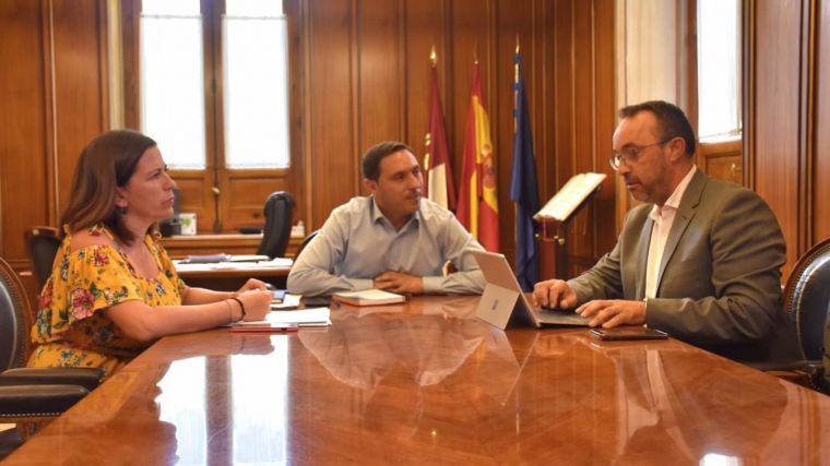 Diputación Cuenca y Fundación Ferrocarriles Españoles buscan dinamizar el turismo en los pueblos de la vía del tren convencional
 