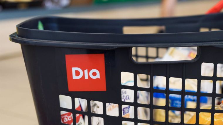 Dia vende hasta 235 supermercados y dos naves logísticas a Alcampo