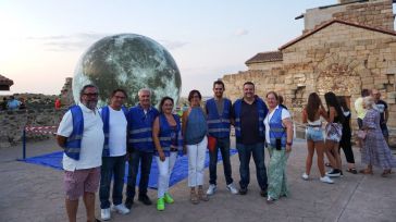 Casi 800 personas asisten a la noche de observación astronómica en Santa María de Melque