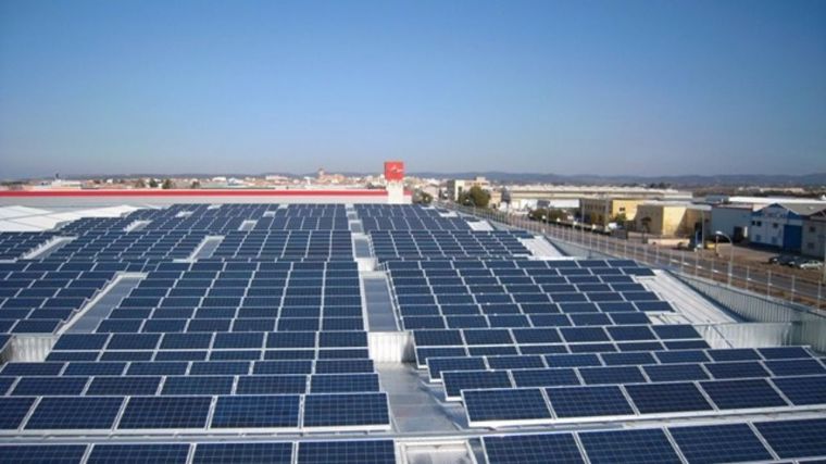 El DOCM publica la ley que agiliza proyectos de energías renovables en la región
 