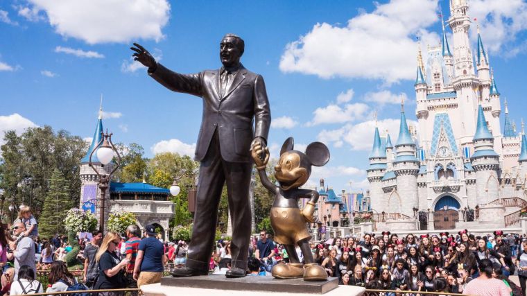 Disney gana un 53% más en su tercer trimestre fiscal y supera a Netflix en suscriptores