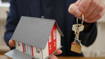 Leve aumento en la firma de hipotecas sobre viviendas y el capital prestado en junio en CLM