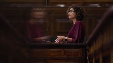 Montero no descarta prorrogar o ampliar las medidas anticrisis, pero las desvincula de los Presupuestos