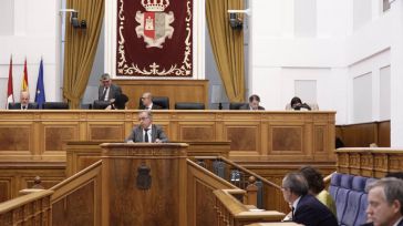 El PSOE materializa en las Cortes la propuesta de Page de deducción de IPRF a las rentas de hasta 30.000 euros