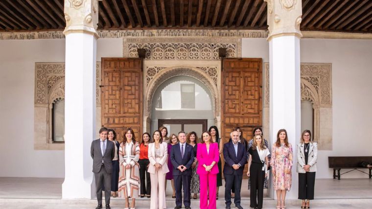 Page ve 'esencial' que la lucha por la incorporación de la mujer se haga 'en todos los frentes y al mismo tiempo'