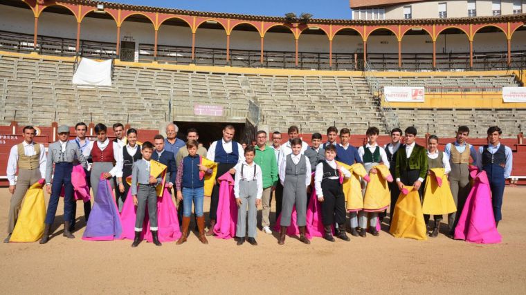 Diputación y Plaza de Toros clausuran el mejor curso de la Escuela Taurina “Domingo Ortega”