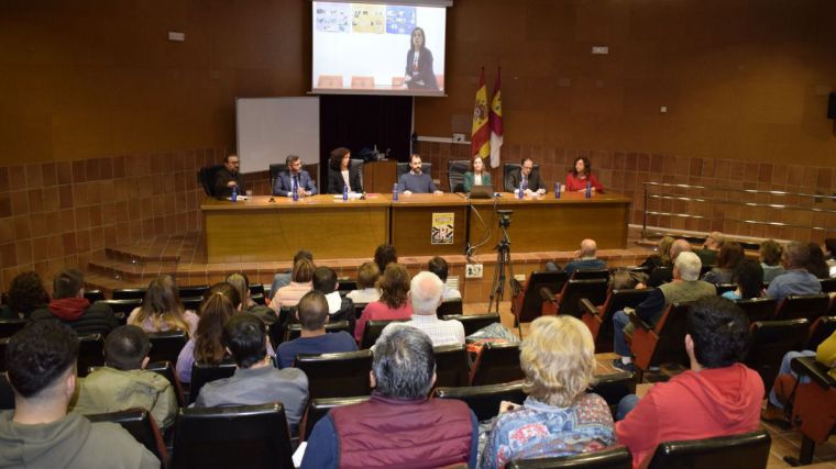 La sexta edición del programa formativo 'Incluye Inserta UCLM' arranca con un total de 15 estudiantes