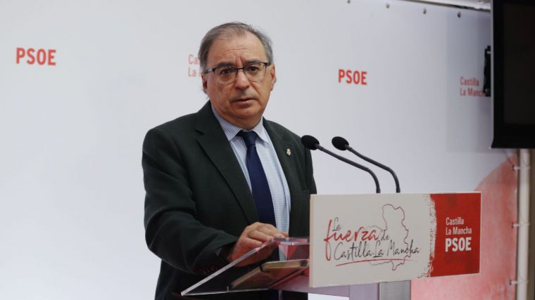 Mora denuncia que Núñez “no defiende en absoluto las cuestiones de Castilla-La Mancha”