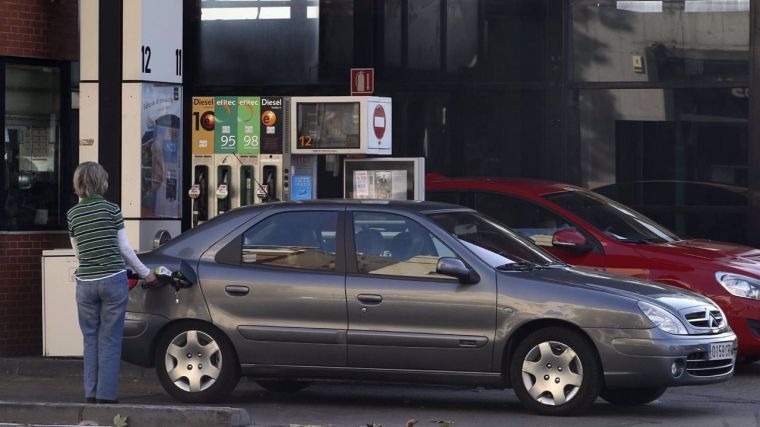 Fedeto admite 'dificultades' en el pago de abonos de combustible a estaciones de servicio: 'Se hacen cada vez mas tarde'