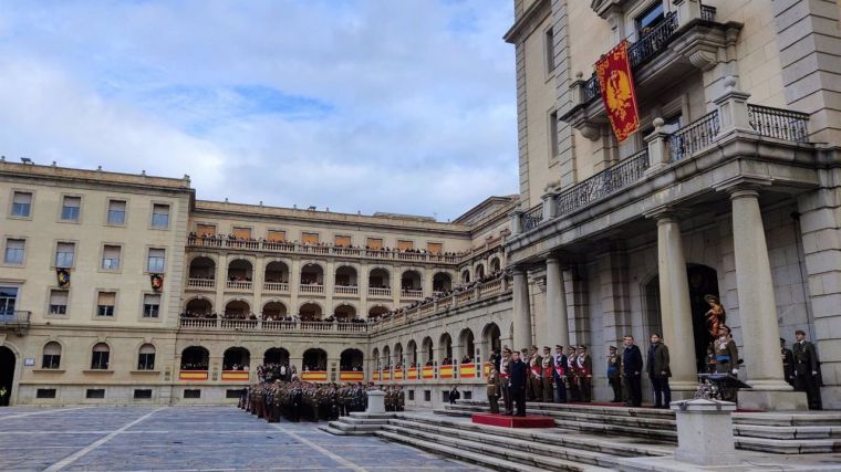 La Academia de Infantería de Toledo recupera todo su esplendor en el Día la Inmaculada en un acto con más de 600 invitados