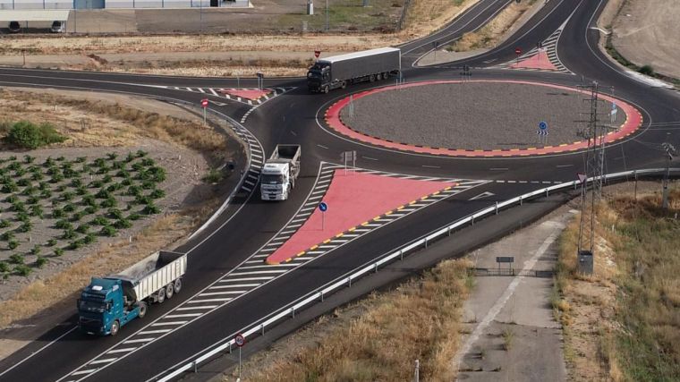 La Junta amplía el crédito para la transformación de flotas de transportes de mercancías y viajeros hasta llegar a los 27 millones de euros