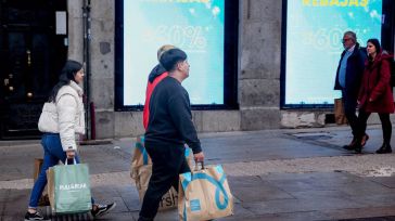 Ocho de cada diez consumidores creen que la mayor parte de los comercios engaña con las rebajas