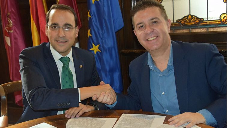 El director general de Globalcaja y el presidente de la Diputación de Albacete