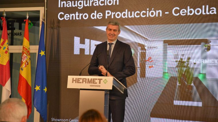 Álvaro Gutiérrez resalta la repercusión económica para Cebolla y la comarca de la fábrica de Ampuero