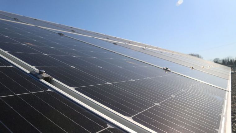 La empresa de las fotovoltaicas de Brazatortas, Minglanilla y Belinchón, entra en el mercado italiano