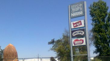El gigante de la alimentación Nestlé recorta sus beneficios un 45%