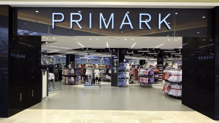 Primark mejora sus previsiones por mayores ventas y menores costes operativos