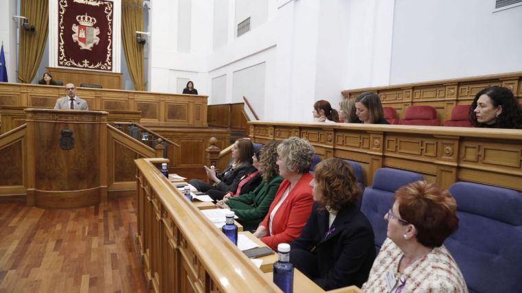 Bellido asegura que “queda mucho por hacer en igualdad de género, pero lo primero es recuperar la unidad y asfixiar el negacionismo”