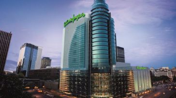 El Corte Inglés ofrece un pago de entre el 57% y el 60% del salario fijo en sus bajas incentivadas
