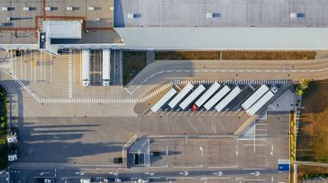 ID Logistics se compromete a contratar a las parejas de los empleados que acepten irse a Burgos tras el cierre de Torrijos