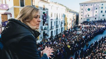 Picazo arropa a Fuentes en la procesión de 'Las Turbas': "Cuenca es cultura en grande"