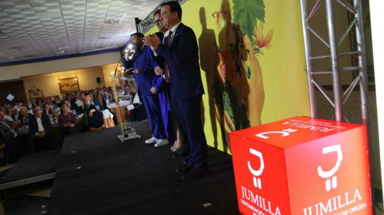 Castilla-La Mancha acompaña a las bodegas y viticultores de la D.O. Jumilla en la entrega de premios a los mejores vinos