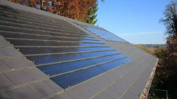 Una empresa de CLM, líder europeo en fabricación de cubiertas, lanza un novedoso sistema de paneles solares 