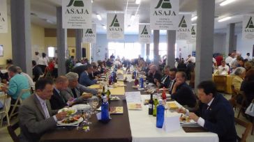 Asaja avisa a los políticos en su asamblea en Cuenca: "O cambiáis o los agricultores no os votarán y nos organizaremos"