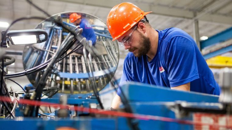 Las industrias de CLM se recuperan mejor que la media y su producción es la tercera que más creció en marzo 