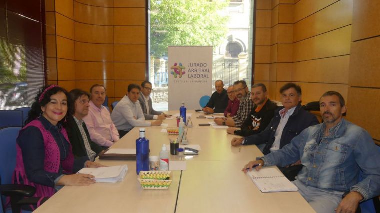 Firmado el convenio colectivo de transporte de viajeros por carretera de la provincia de Cuenca hasta 2026
