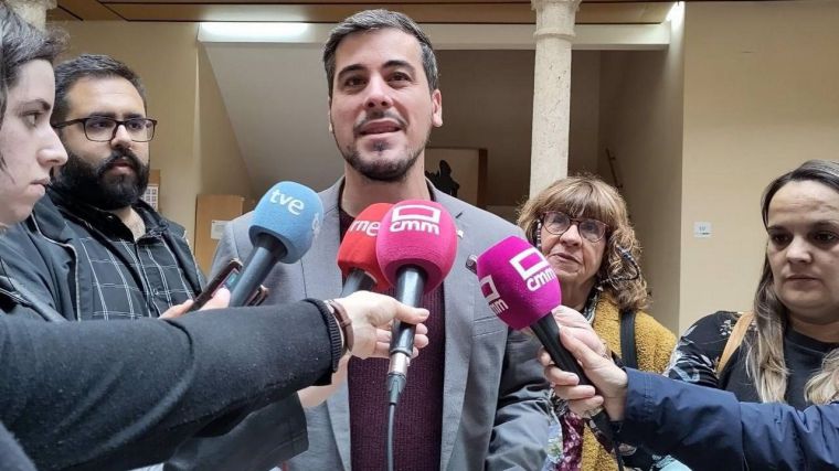 El candidato de Unidas Podemos en CLM, se olvida de votar en municipales