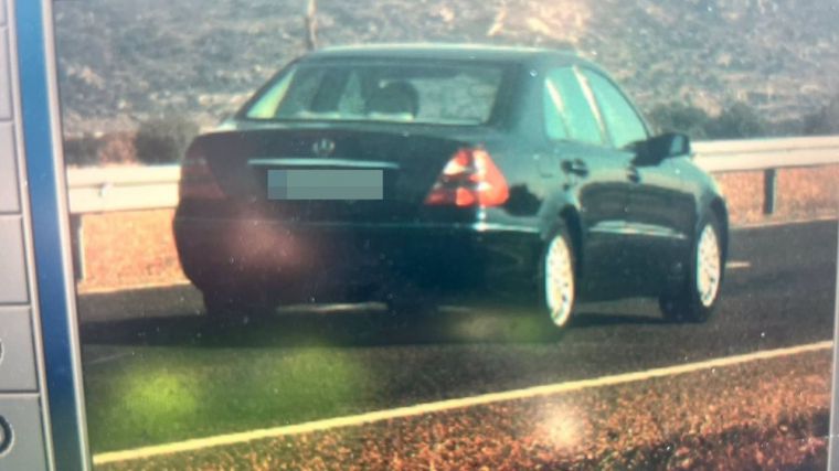 La Guardia Civil investiga al conductor de un turismo que circulaba a 201 km/h por una vía limitada a 90km/h.