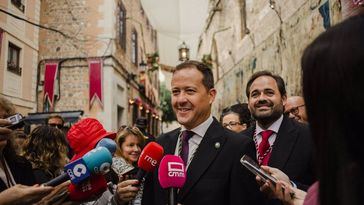 Velázquez destaca la "grandiosidad" de Toledo en el Corpus y se visualiza procesionando como alcalde el año que viene