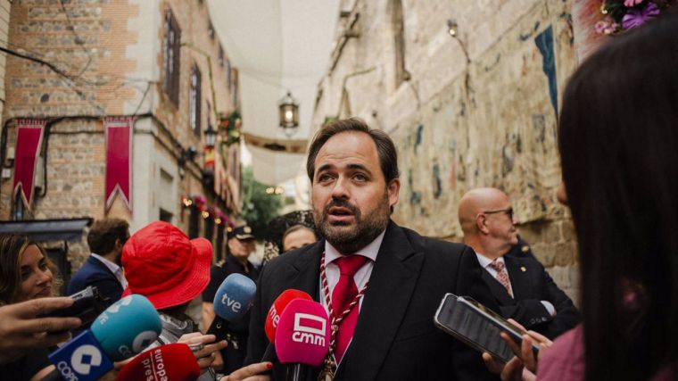 Núñez apela a cuidar el Corpus y avanza que en 2024 procesionará como diputado acompañando a Velázquez como alcalde