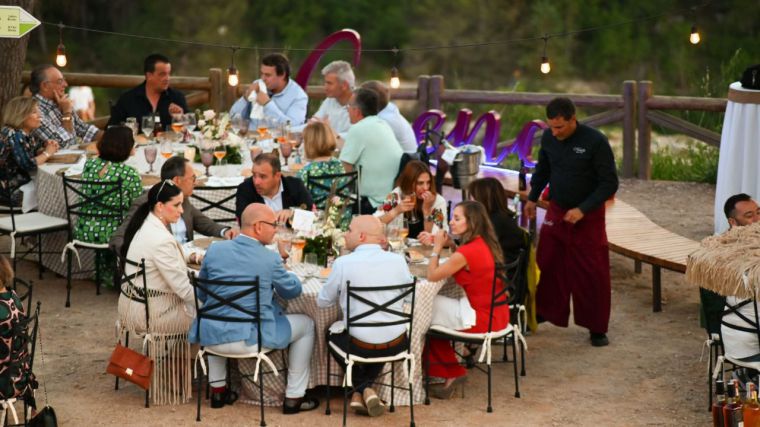 Lleno absoluto de la primera cena en lugares emblemáticos para celebrar la Capital Gastronómica Cuenca 2023.