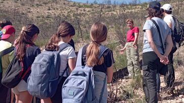 Estudiantes de la UCLM y del IES Tomás Navarro Tomás se suman al proyecto ‘Plantando cara al fuego’ 