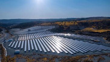 FCC gana un contrato para construir plantas solares de 263 MW en España para TotalEnergies por 200 millones