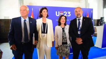 El rector traslada a Borrell y Robles la satisfacción de la UCLM por acoger las reuniones informales ministeriales de Defensa y Exteriores de la UE 