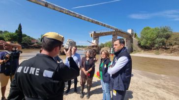 Avanzan las reparaciones del viaducto de Picadas-Almoguera con la llegada de la maquinaria pesada