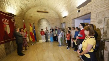 El Convento de San Gil recibe al primer grupo de visitantes de la legislatura con el ánimo de seguir aproximando el parlamento regional a la ciudadanía