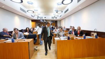 Más de una docena de representantes de archivos parlamentarios se dan cita en las Cortes regionales en su encuentro anual 
