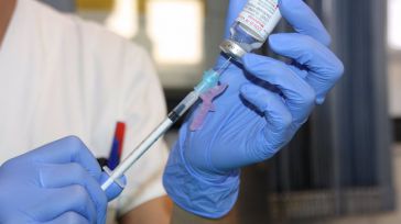 La campaña de vacunación contra la gripe y el Covid podría arrancar en CLM la segunda quincena de octubre