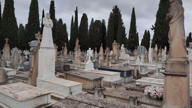 El Cementerio de Valdepeñas opta a ser reconocido como uno de los mejores de España con su 'Buscador de Sepulturas'