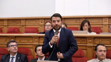 Vox acusa al PSOE de forzar el pleno de en el Parlamento regional para evitar que Page hable sobre la amnistía en el Senado